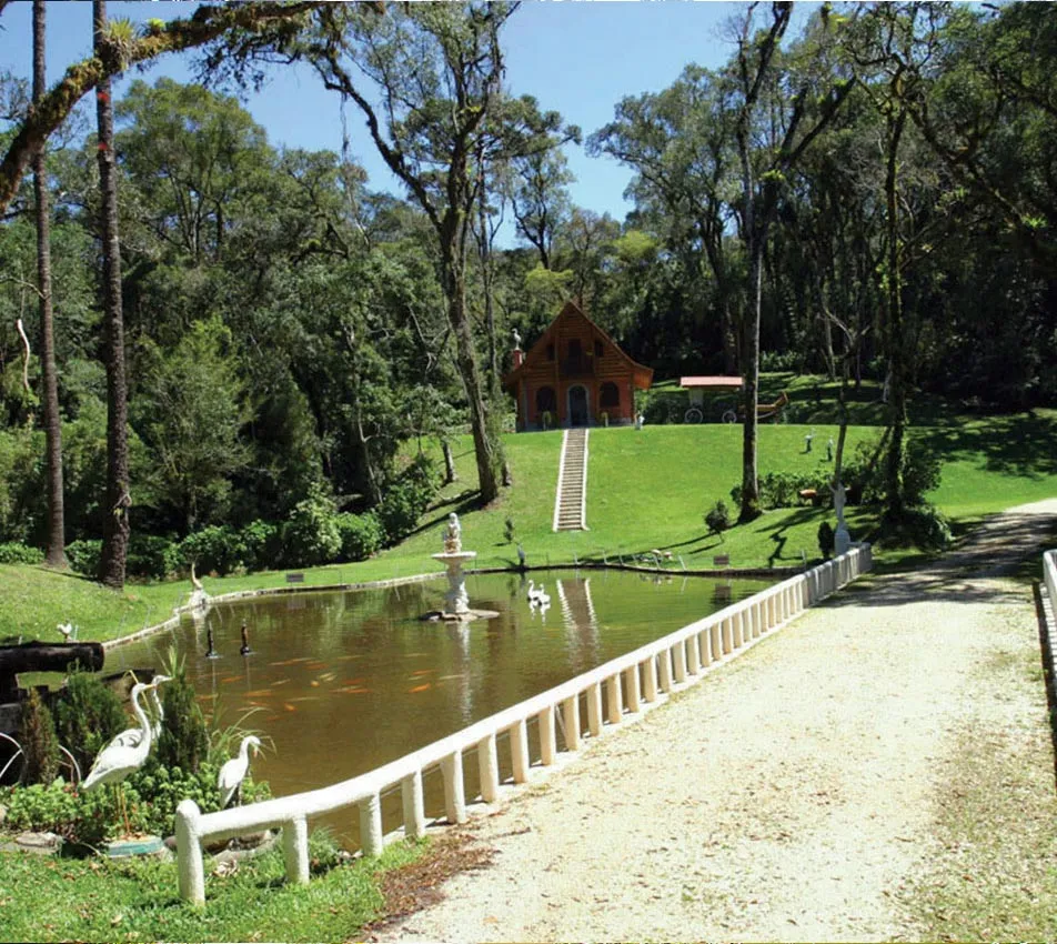 Lagoa Dourada